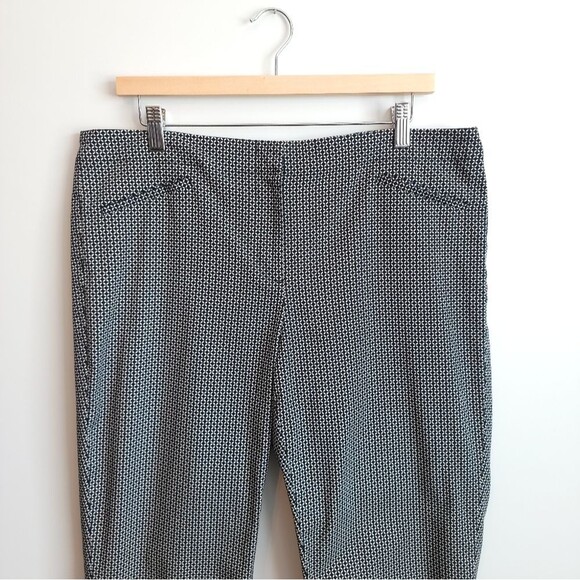 J Jill Crop Pants Preppy Acadamia Geometric Print Black White Stretchy - Picture 4 of 15